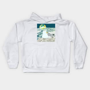 The seagull at the edge of the world Kids Hoodie